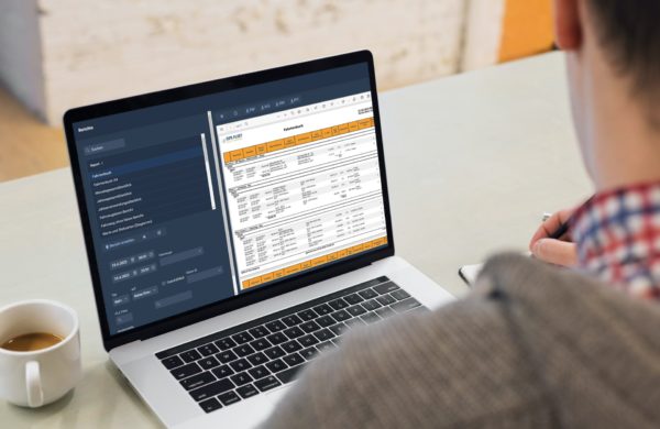 GPS Fleet Software digitales Fahrtenbuch am Laptop