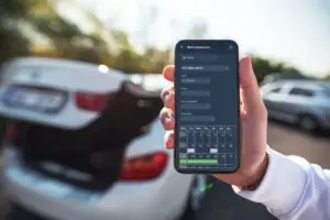 GPS Fleet Software Poolcar-Reservierungstool Buchungskalender am Smartphone